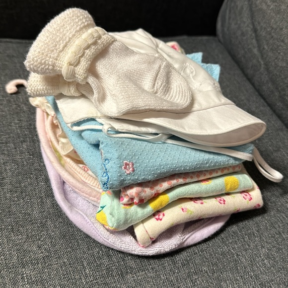 9 Items DISNEY Pooh PRECIOUS MOMENTS HEALTHTEX CHILDREN’S PLACE CARTERS 12 Mos. - Picture 14 of 14